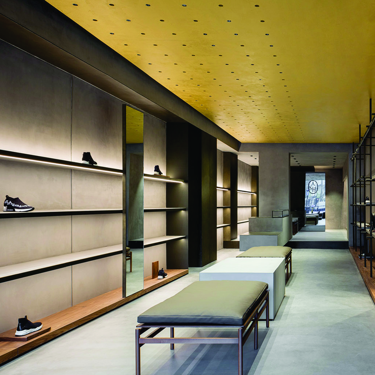 LED Fixed Recessed Spot Light FS1265-06 elegantly illuminating interior space.