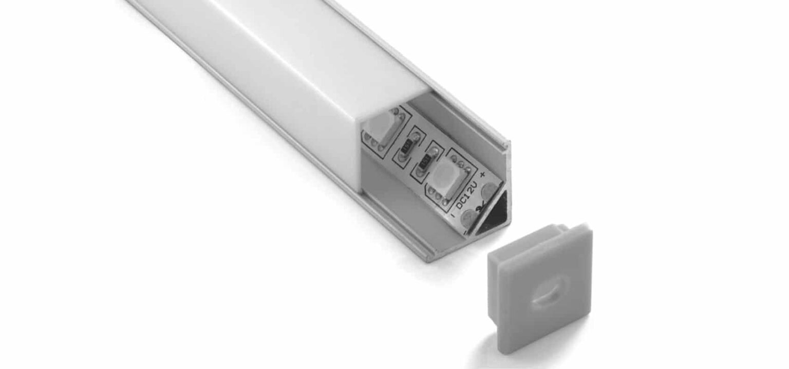 RHEALP005 aluminium LED lighting profile 16×16 mm with opal diffuser in black finish