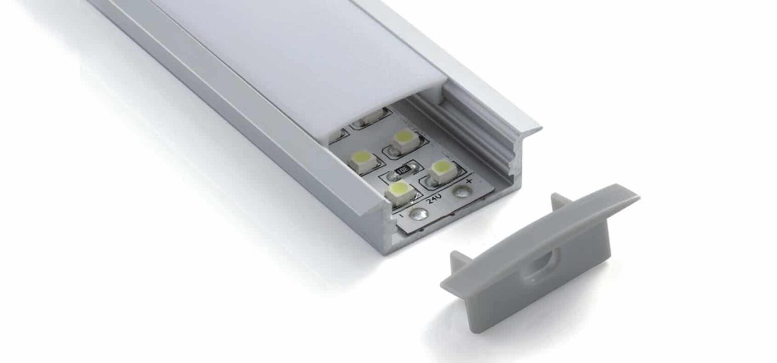 RHEALP013 aluminium LED profile with opal diffuser” or „RHEALP013 LED profile installed flush in a ceiling.