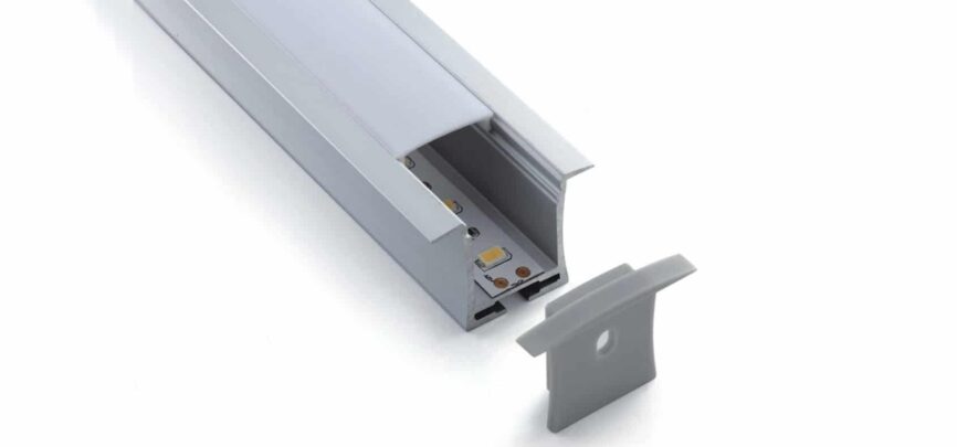 Aluminium LED profile RHEALP031 36×28 mm with opal matte diffuser.